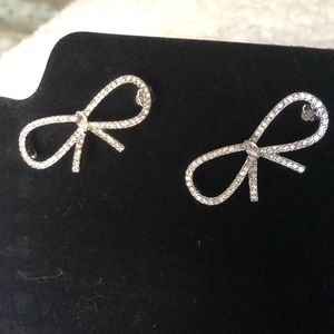 🌸2 Beautiful rhinestone bow barrettes🌸